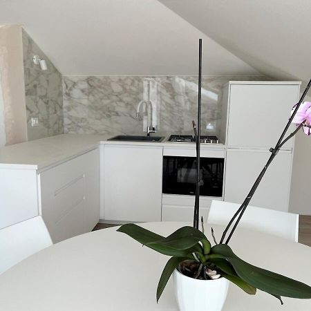 Attico Calla Пескьера-дель-Гарда Экстерьер фото